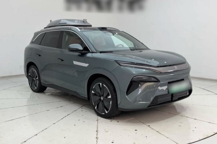 Used BYD Tang L 2025 DM 175KM Drone Player Edition Front Right 45 Deg