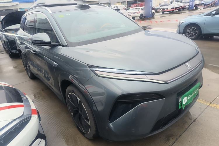 Used BYD Tang L 2025 DM 175KM Drone Player Edition Front Right 45 Deg