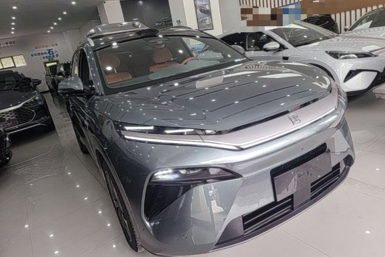 Used BYD Tang L 2025 DM 175KM Drone Player Edition Front Right 45 Deg