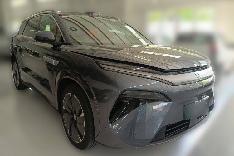 Used BYD Tang L 2025 EV 600KM All-Wheel-Drive LiDAR Flagship Model Front Right 45 Deg