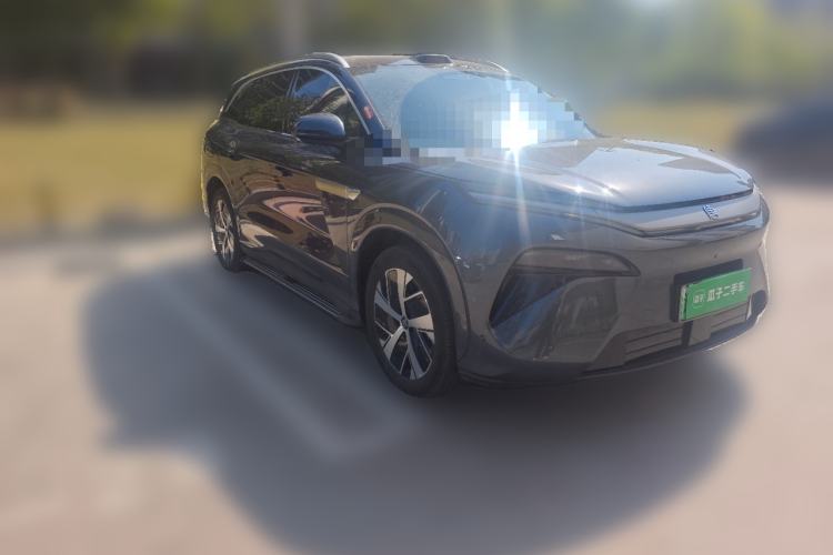 Used BYD Tang L 2025 DM 200KM Four-Wheel Drive LiDAR Flagship Model Front Right 45 Deg