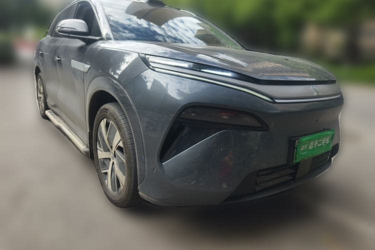 Used BYD Tang L 2025 EV with 670 km Range LiDAR and Premium Features Front Right 45 Deg