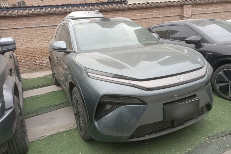 Used BYD Tang L 2025 DM 175KM Drone Player Edition Front Right 45 Deg