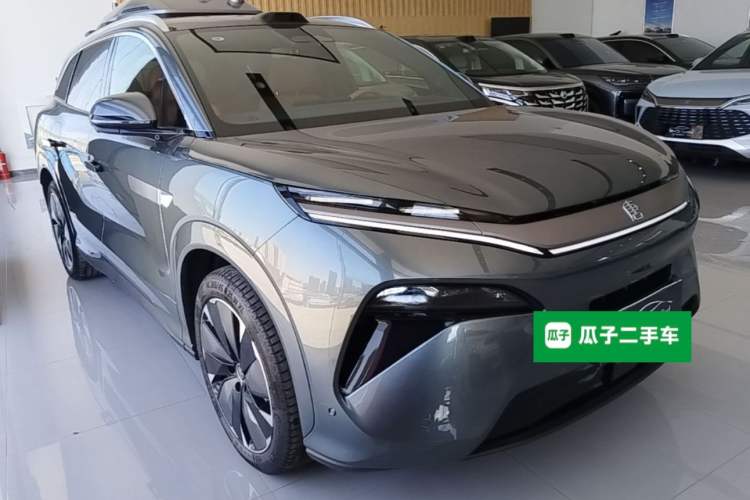 Used BYD Tang L 2025 DM 175KM Drone Player Edition Front Right 45 Deg