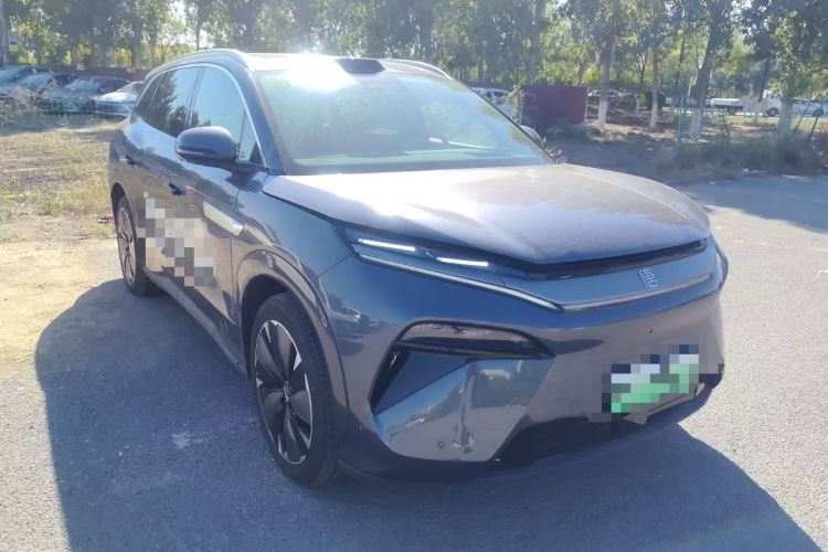 Used BYD Tang L 2025 EV 600KM All-Wheel-Drive LiDAR Flagship Model Front Right 45 Deg