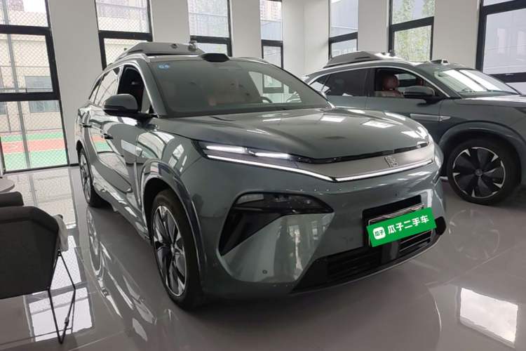 Used BYD Tang L 2025 DM 175KM Drone Player Edition Front Right 45 Deg