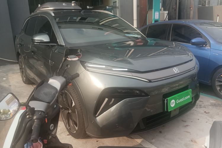 Used BYD Tang L 2025 DM 175KM Drone Player Edition Front Right 45 Deg