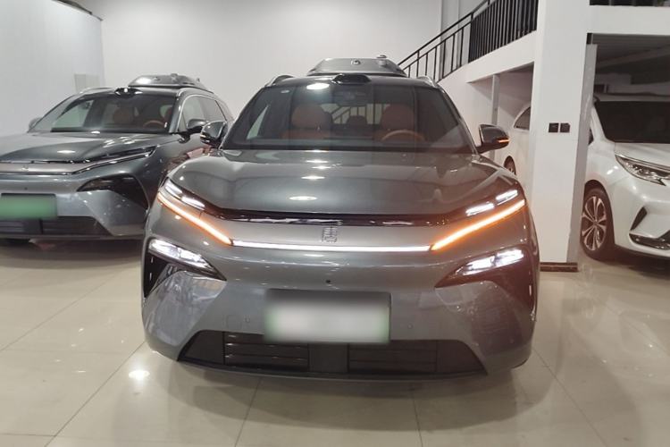 Used BYD Tang L 2025 DM 175KM Drone Player Edition Front