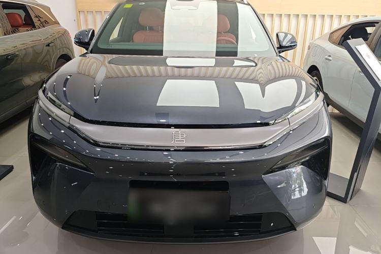 Used BYD Tang L 2025 DM 175KM Drone Player Edition Front