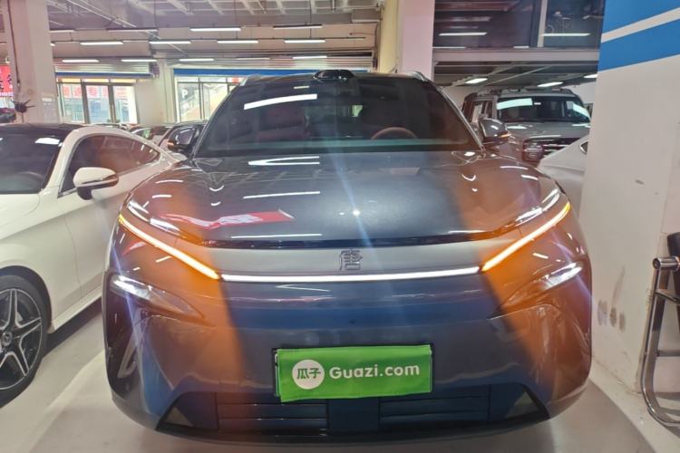 Used BYD Tang L 2025 EV with 670 km Range LiDAR and Premium Features Front