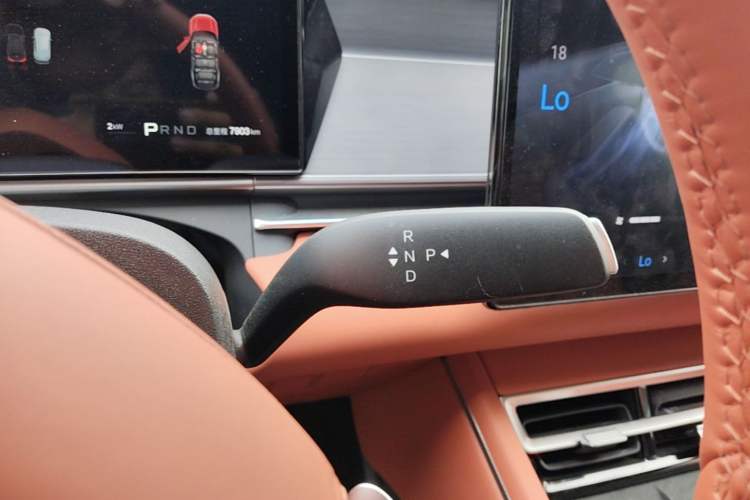 Used BYD Tang L 2025 EV 600KM All-Wheel-Drive LiDAR Flagship Model Gear Lever