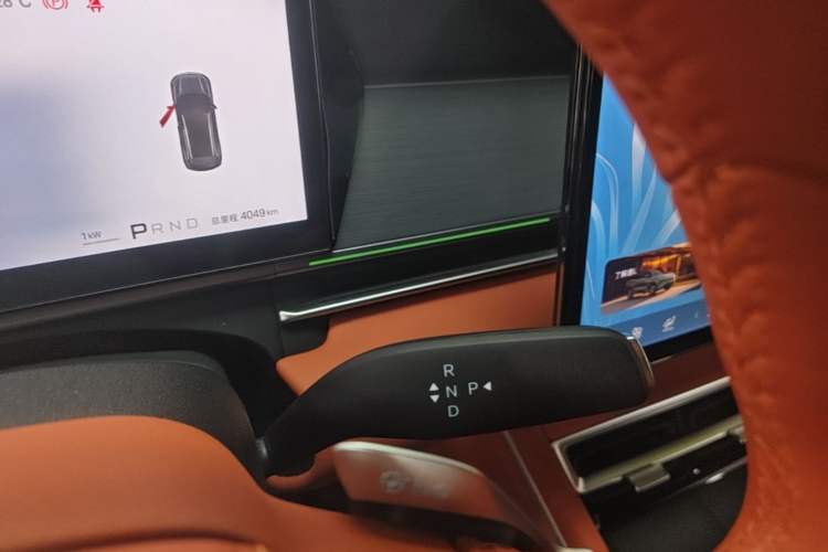 Used BYD Tang L 2025 EV 600KM All-Wheel-Drive LiDAR Flagship Model Gear Lever