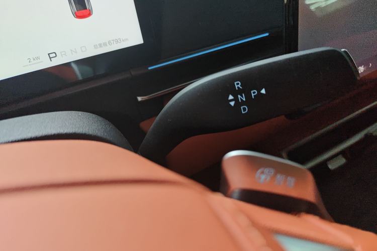 Used BYD Tang L 2025 DM 175KM Drone Player Edition Gear Lever