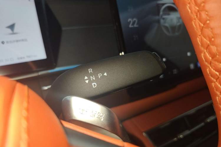 Used BYD Tang L 2025 DM 175KM Drone Player Edition Gear Lever