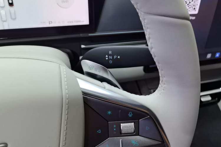 Used BYD Tang L 2025 DM 175KM Drone Player Edition Gear Lever