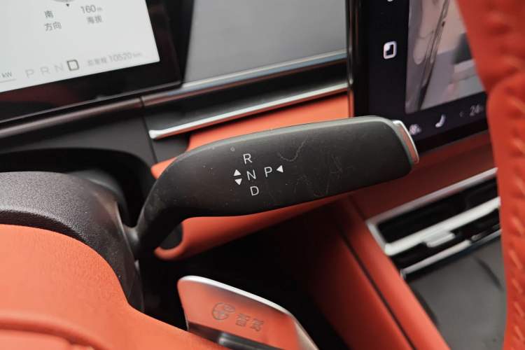 Used BYD Tang L 2025 EV 600KM All-Wheel-Drive LiDAR Flagship Model Gear Lever