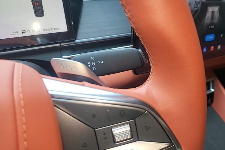 Used BYD Tang L 2025 DM 175KM Drone Player Edition Gear Lever