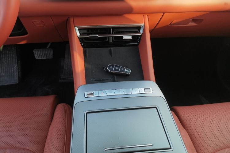 Used BYD Tang L 2025 DM 200KM Four-Wheel Drive LiDAR Flagship Model Gear Lever
