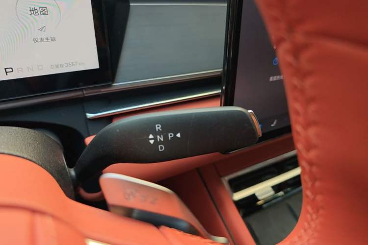 Used BYD Tang L 2025 EV 600KM All-Wheel-Drive LiDAR Flagship Model Gear Lever