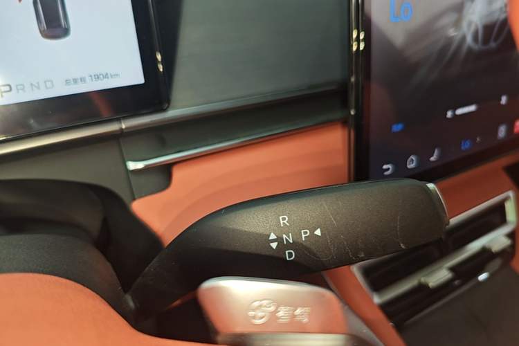 Used BYD Tang L 2025 DM 175KM Drone Player Edition Gear Lever