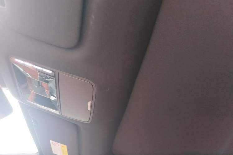Used BYD Tang L 2025 DM 200KM Four-Wheel Drive LiDAR Flagship Model Headliner