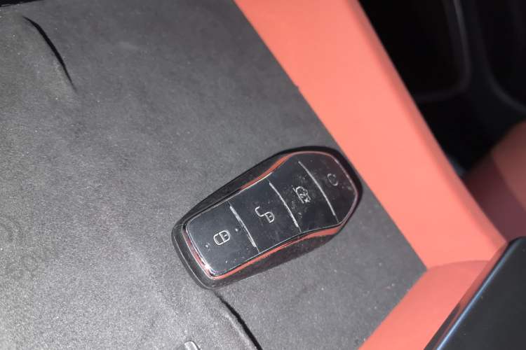 Used BYD Tang L 2025 DM 200KM Four-Wheel Drive LiDAR Flagship Model Interior 1