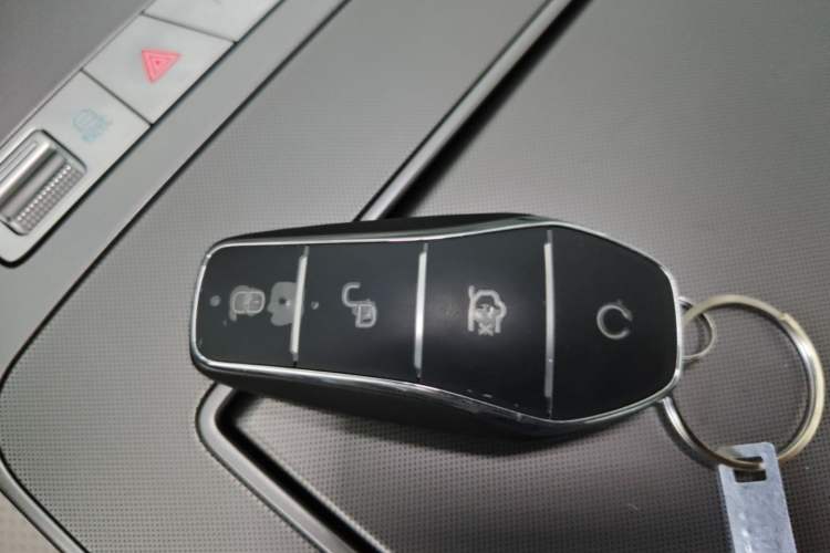 Used BYD Tang L 2025 EV 670KM LiDAR Flagship Version Interior 1