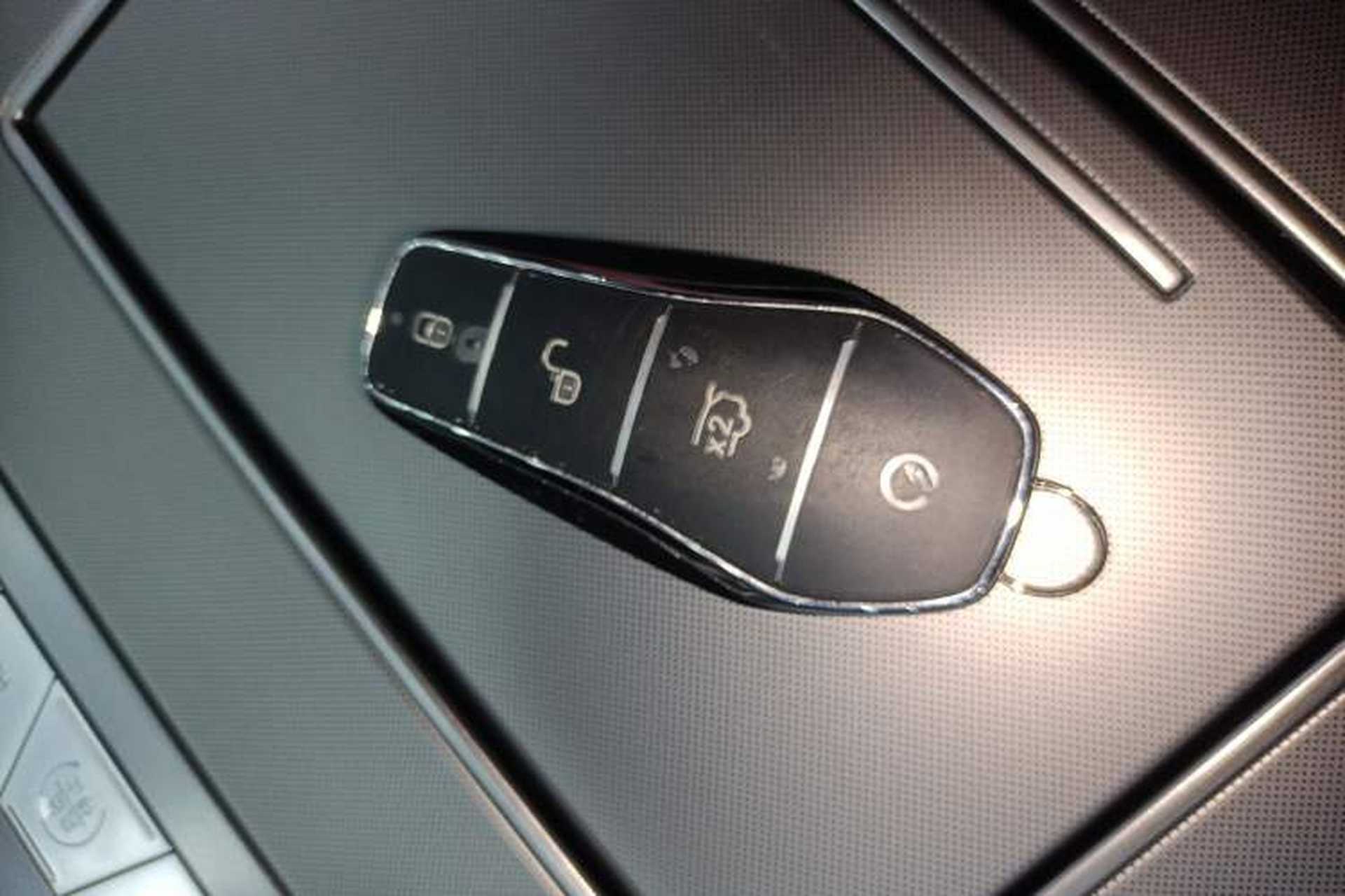Used BYD Tang L 2025 DM 175KM Drone Player Edition Interior 1