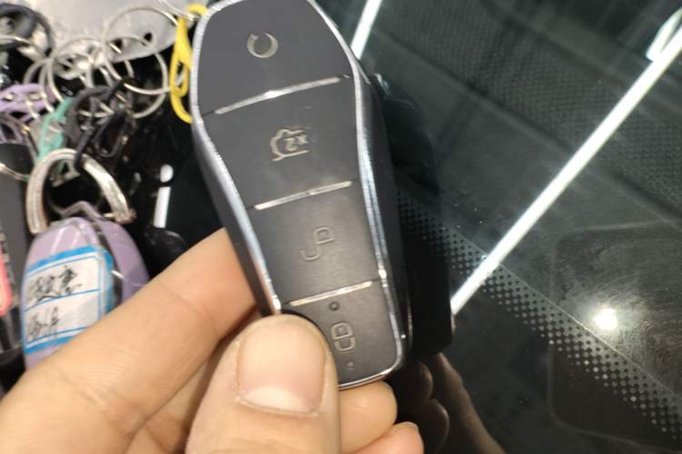 Used BYD Tang L 2025 DM 215KM LiDAR Flagship Model Interior 1