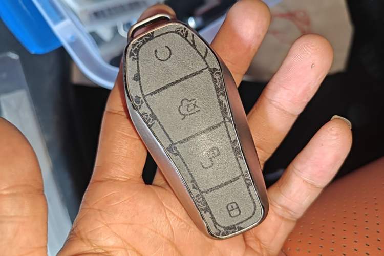 Used BYD Tang L 2025 DM 175KM Drone Player Edition Interior 1