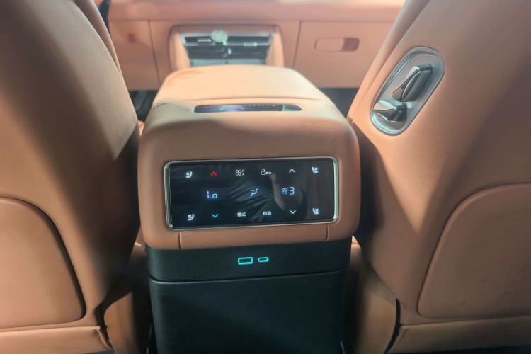 Used BYD Tang L 2025 EV 600KM All-Wheel-Drive LiDAR Flagship Model Interior 11
