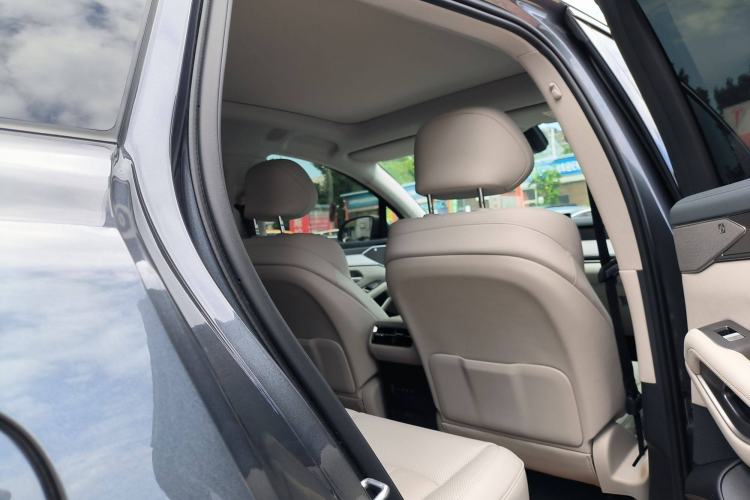 Used BYD Tang L 2025 DM 215KM LiDAR Flagship Model Interior 13