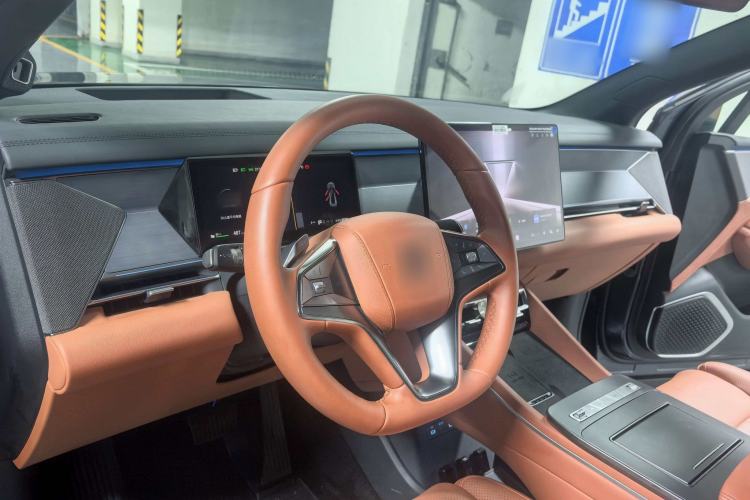 Used BYD Tang L 2025 EV 600KM All-Wheel-Drive LiDAR Flagship Model Interior 3