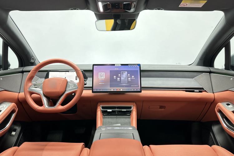 Used BYD Tang L 2025 DM 175KM Drone Player Edition Interior 4