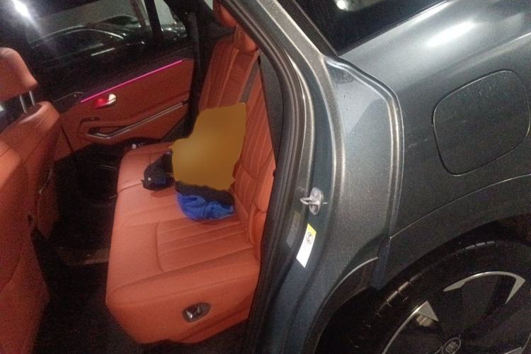 Used BYD Tang L 2025 DM 175KM Drone Player Edition Interior 4