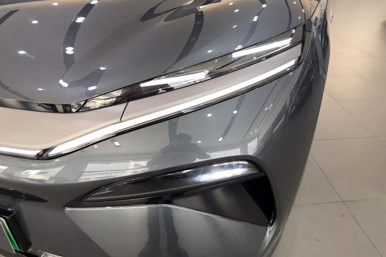 Used BYD Tang L 2025 EV 600KM All-Wheel-Drive LiDAR Flagship Model Left Front Headlight