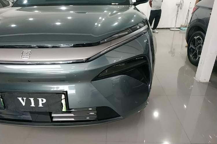 Used BYD Tang L 2025 EV 600KM All-Wheel-Drive LiDAR Flagship Model Left Front Headlight