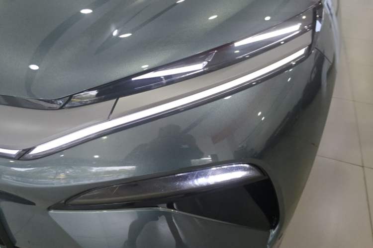 Used BYD Tang L 2025 DM 175KM Drone Player Edition Left Front Headlight