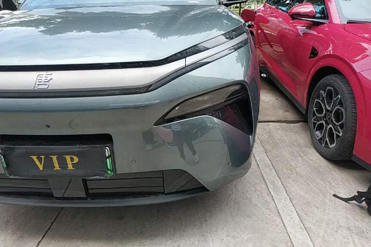 Used BYD Tang L 2025 DM 175KM Drone Player Edition Left Front Headlight