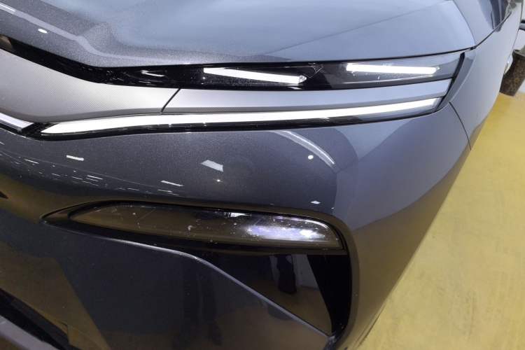 Used BYD Tang L 2025 DM 200KM Four-Wheel Drive LiDAR Flagship Model Left Front Headlight