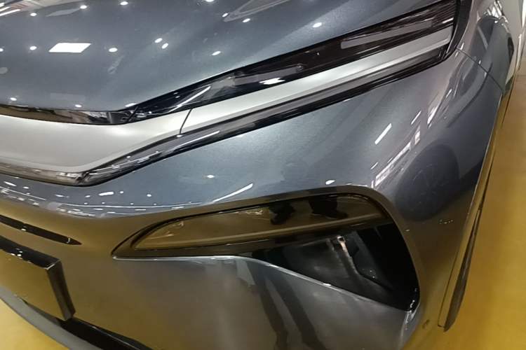 Used BYD Tang L 2025 EV 600KM All-Wheel-Drive LiDAR Flagship Model Left Front Headlight