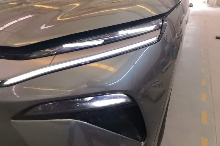 Used BYD Tang L 2025 DM 175KM Drone Player Edition Left Front Headlight