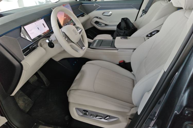 Used BYD Tang L 2025 EV 670KM LiDAR Flagship Version Left Front Seat