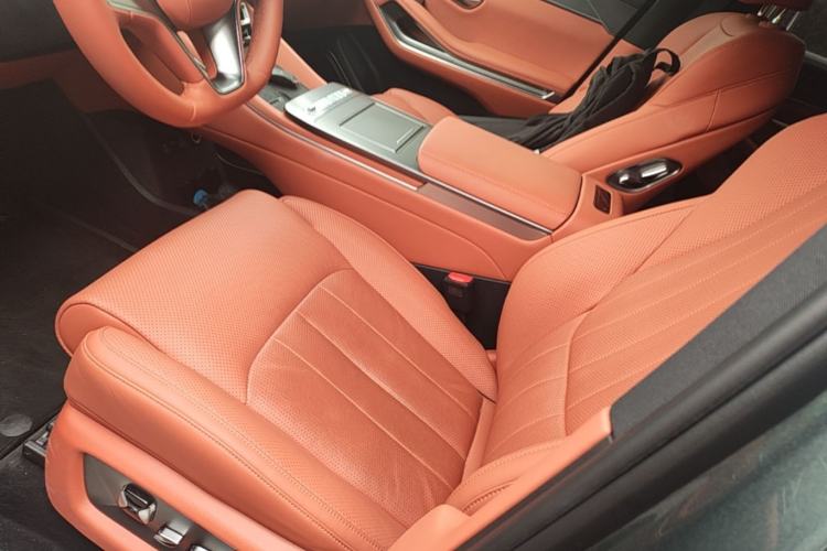 Used BYD Tang L 2025 DM 175KM Drone Player Edition Left Front Seat