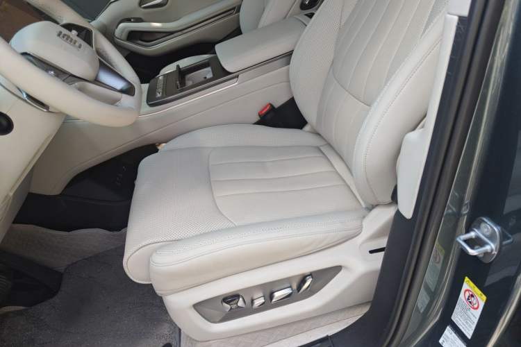 Used BYD Tang L 2025 DM 200KM Four-Wheel Drive LiDAR Flagship Model Left Front Seat