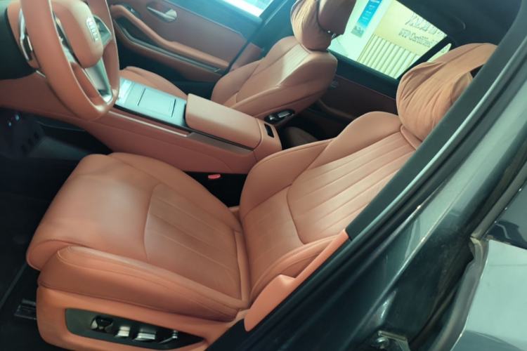 Used BYD Tang L 2025 DM 175KM Drone Player Edition Left Front Seat