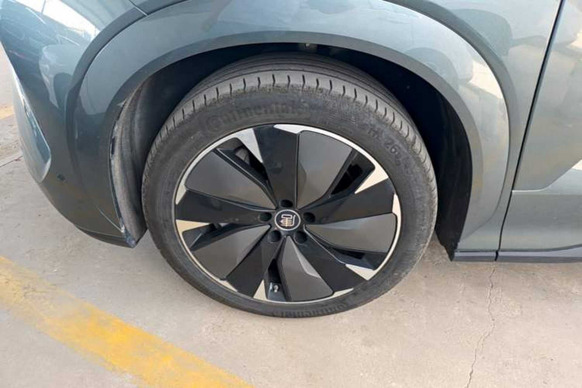 Used BYD Tang L 2025 DM 175KM Drone Player Edition Left Front Wheel Hub