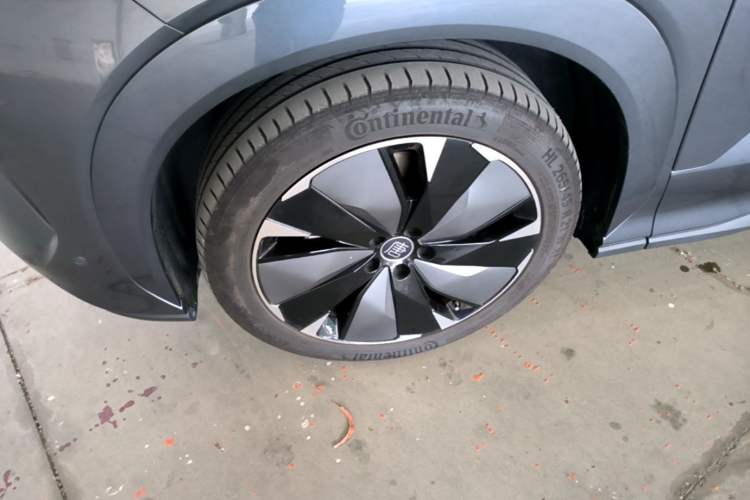 Used BYD Tang L 2025 EV 600KM All-Wheel-Drive LiDAR Flagship Model Left Front Wheel Hub