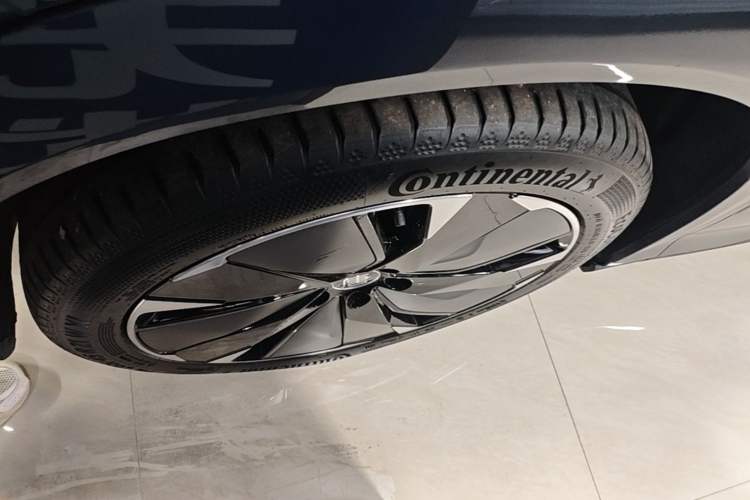 Used BYD Tang L 2025 EV 600KM All-Wheel-Drive LiDAR Flagship Model Left Front Wheel Hub
