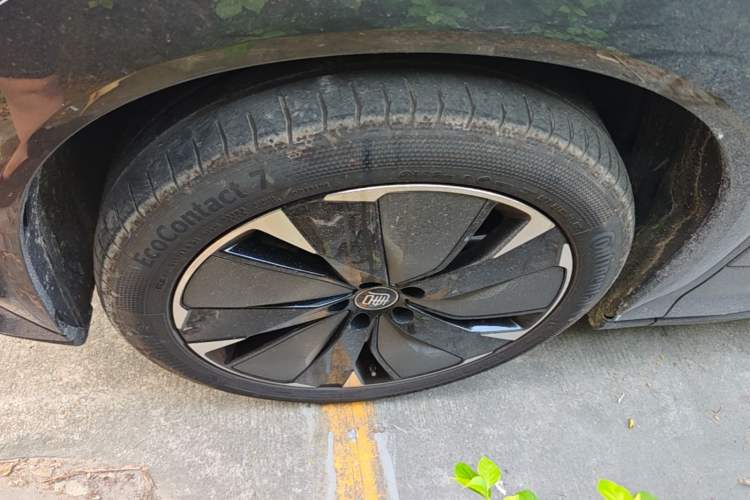 Used BYD Tang L 2025 EV 600KM All-Wheel-Drive LiDAR Flagship Model Left Front Wheel Hub